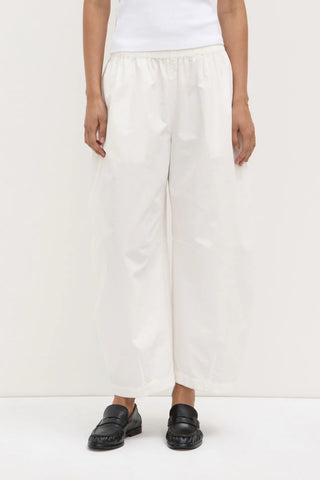 Lola Barrel Pant - White