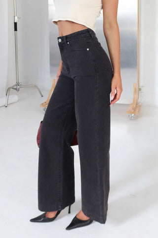 94 High & Wide Sophie - Washed Black