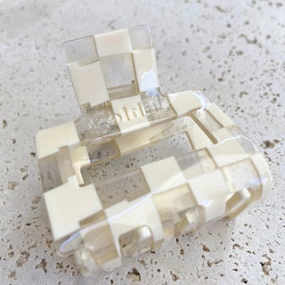 Checkmate Claw - Neutral Nails - Goldn. - The Soho Movement