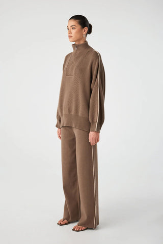 Milan Trackpant - Cacao - Knitted pants - Arcaa Movement - The Soho Movement