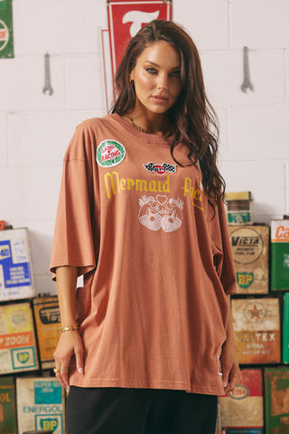 The Very Oversized Racing Badges Tee - Mocha