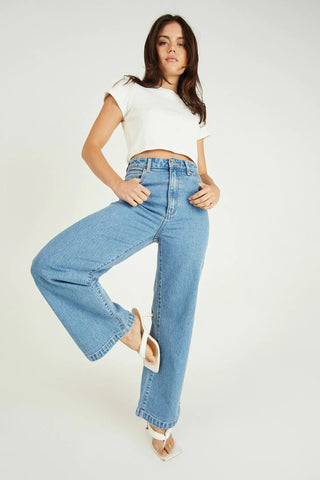 94 High and Wide - Debbie - Abrand - The Soho Movement
