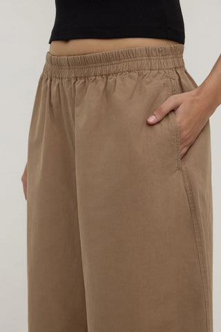 Lola Barrel Pant - Dark Tan