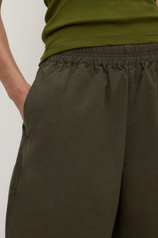 Lola Barrell Pant - Dark Military