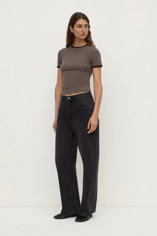 Kourt Contrast Bind Tee - Bark/Black