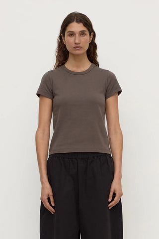 Kourt Contrast Bind Tee - Bark/Black