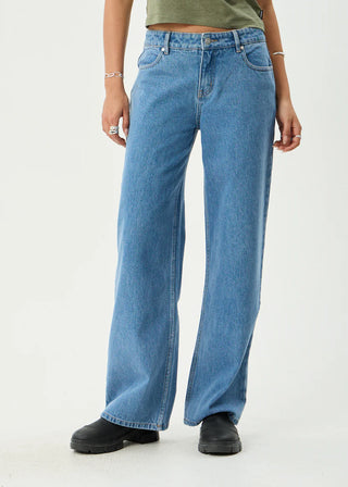 Alyra - Low Rise Wide Leg Jean - Worn Blue
