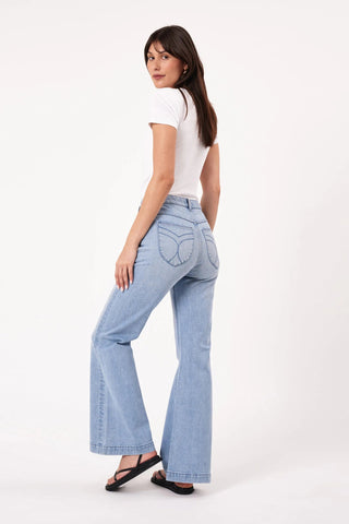 Eastcoast Flare Faded Blue - Light Vintage Blue - Jeans - Rollas - The Soho Movement