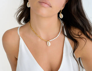 Moana Freshwater Pearls Cowrie Shell Necklace - Necklaces - Indigo and Wolfe - The Soho Movement