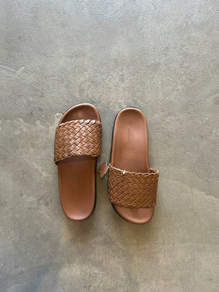 Oxford Slide - Tan - Shoes - Human Premium - The Soho Movement