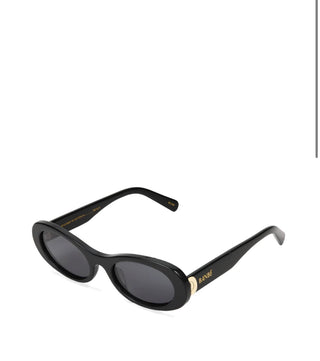 The Alix - Black/Black - Sunglasses - Banbé - The Soho Movement
