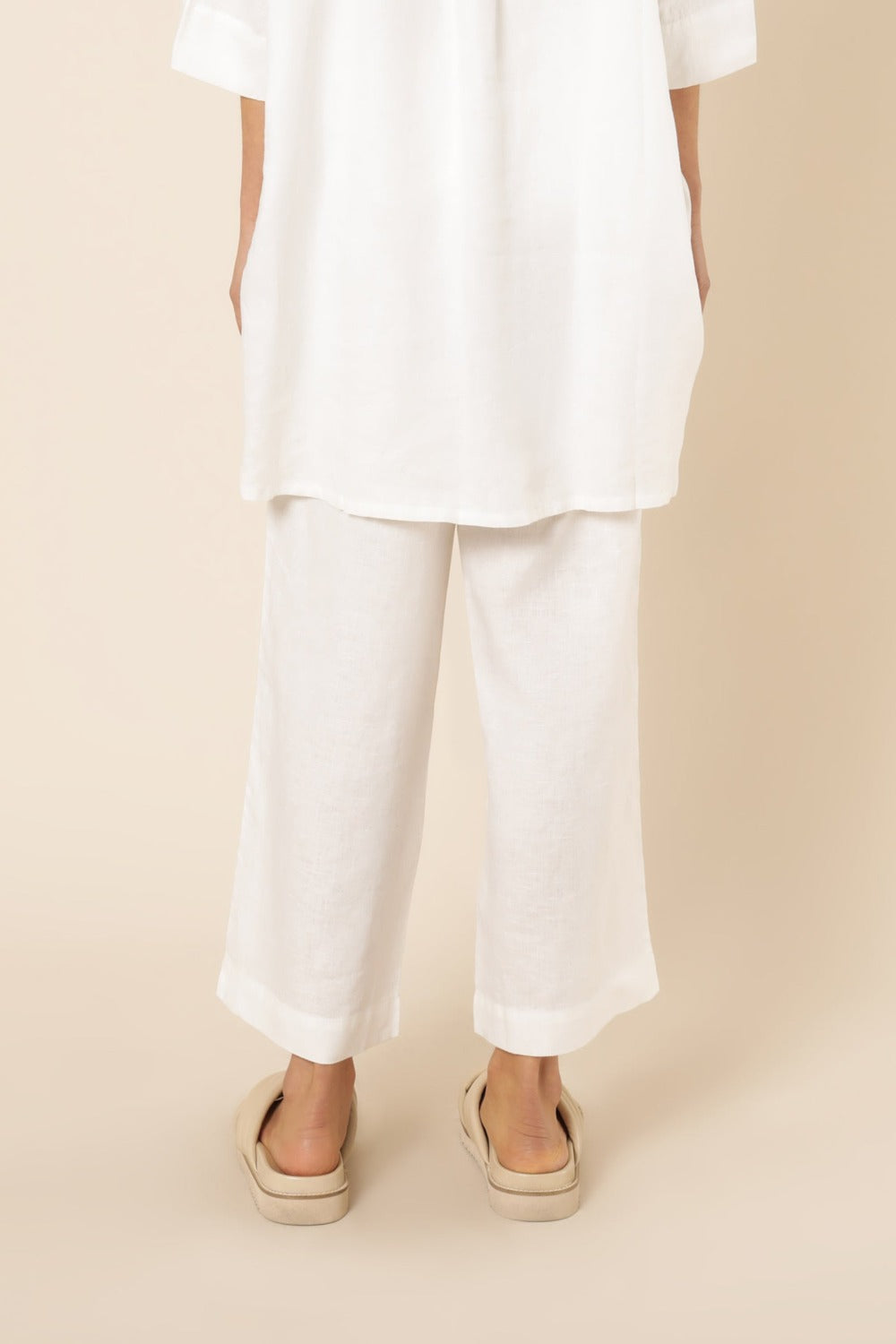 Nude Linen Lounge Crop Pant - White – The Soho Movement
