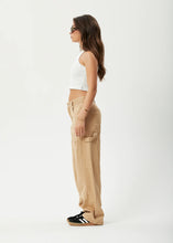 Load image into Gallery viewer, Sleepy Hollows Carpenter Pants - Tan
