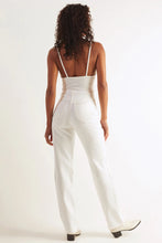 Load image into Gallery viewer, Classic Straight Jeans - Vintage White
