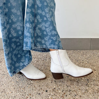 Dee Boot - White Leather - Human Premium - The Soho Movement