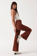 Load image into Gallery viewer, Eastcoast Flare - Chestnut Cord
