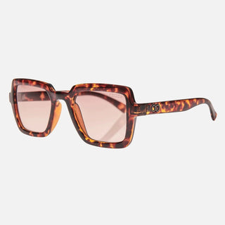 Entry - Gloss Tort - Sunglasses - Childe Wilde - The Soho Movement