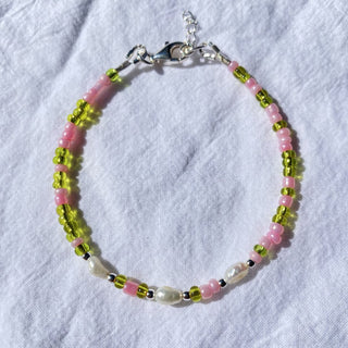 Bubblegum Pink Bracelet with Freshwater Pearls