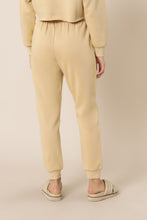 Load image into Gallery viewer, Carter Classic Trackpant - Honey
